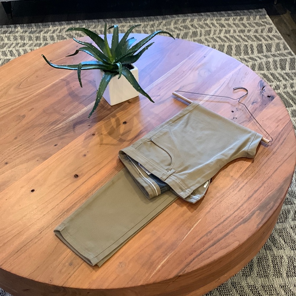 🦈 Used Dry cleaned Zara skinny size 32 men’s